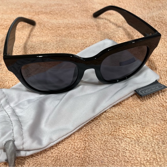 Nectar Accessories - Nectar Black Chatham Sunglasses for Women NIB  with Case & Lifetime Warranty